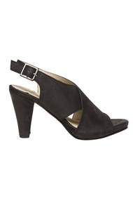 Sort sandal med h�l fra Soon