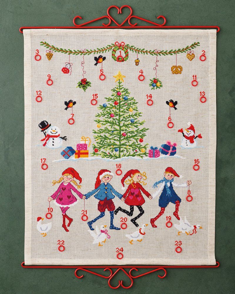 salg af Jule kalender, broderet på Aida stof, mål 48 x 59 cm